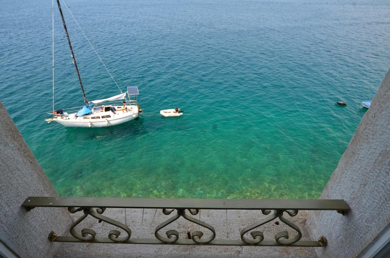 Arnolongo B4 Sea View Hotel Rovinj Luaran gambar